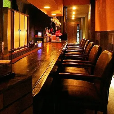 神戸BAR 仲々　沖縄　国際通り　店内